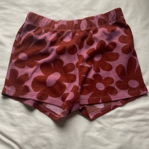 Comfortable pink and red flower shorts in a size small